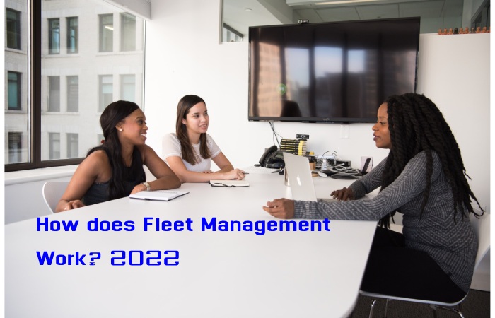 How does Fleet Management Work_ 2022/></p>
<p>In some industries, vehicle fleet management also takes the form of asset tracking to manage equipment such as cranes, graders, trailers, and specialized tools.</p>
<p>The overall goal of fleet management is to increase efficiency and productivity while improving the safety of drivers and vehicles. This can be achieved by combining vehicle tracking, fuel consumption reporting, driver monitoring, and vehicle maintenance management.</p>
<h2><span class=
