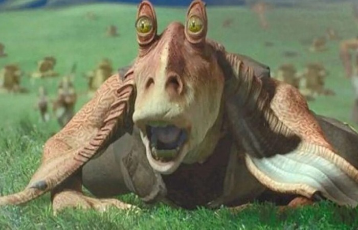 5. Jar Jar Uses Hand Gestures To Change Someone's Opinion